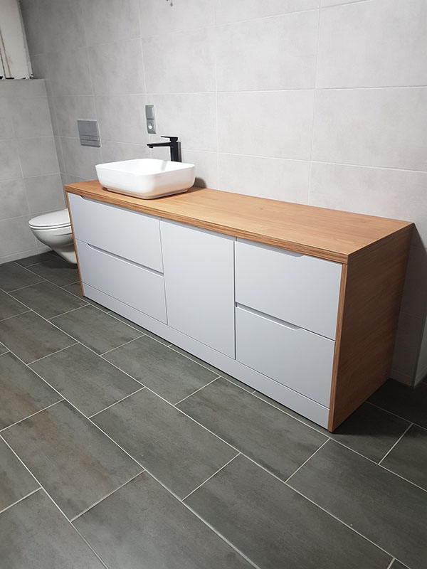 Maßgefertigte Badezimmermöbel – elegant und funktional